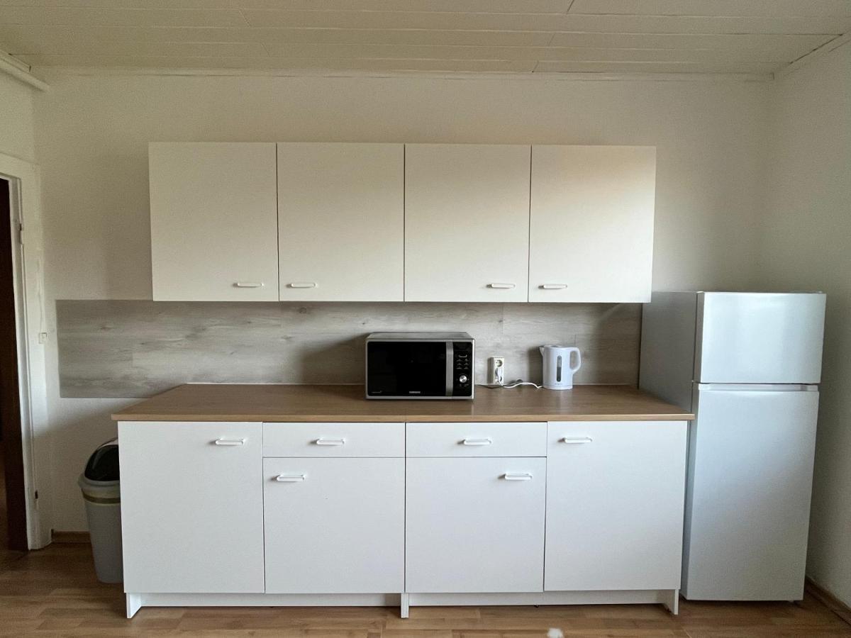 Zimmer 2 Bullendorf Екстериор снимка
